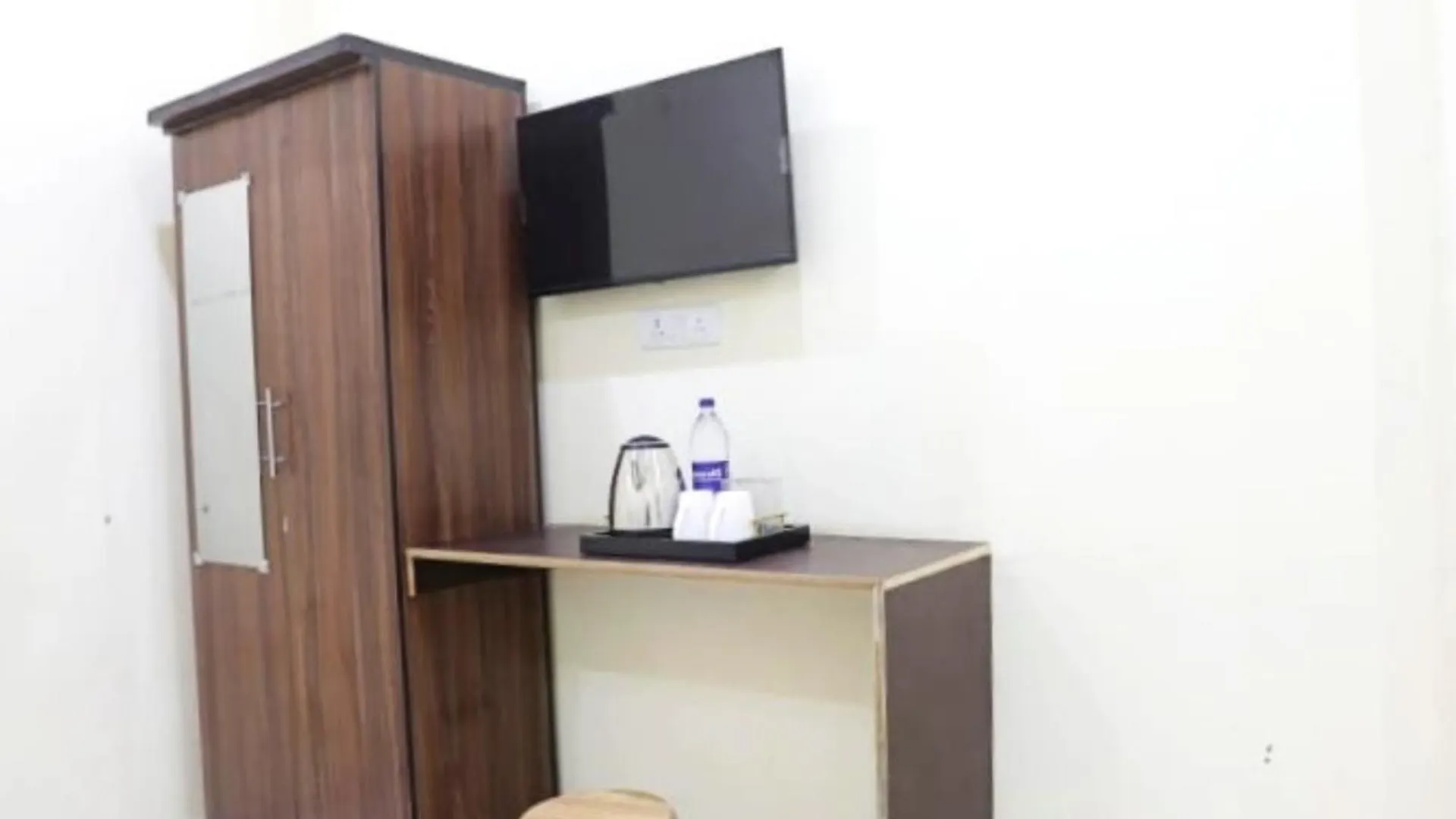 Hotel New Kashi Residency Varanasi Its Fully Ac Or Non Ac Room 3*,  Indien
