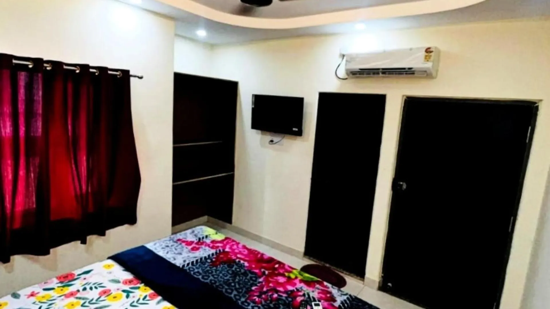 Hotel New Kashi Residency Varanasi Its Fully Ac Or Non Ac Room
