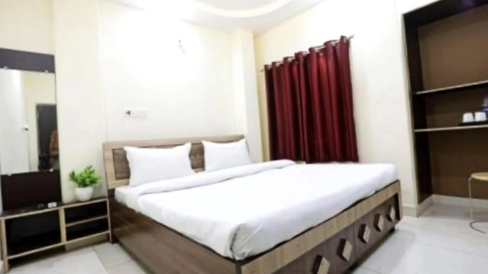 Hotel New Kashi Residency Varanasi Its Fully Ac Or Non Ac Room