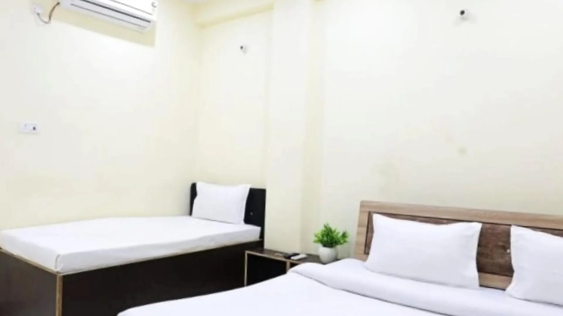 Hotel New Kashi Residency Varanasi Its Fully Ac Or Non Ac Room